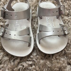 Stylish Silver Kids Sunsans seawees